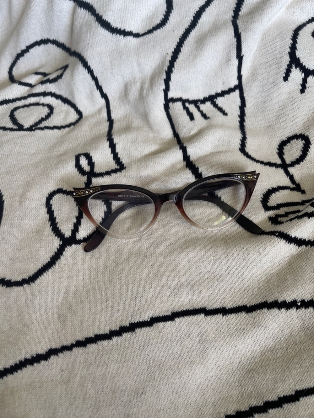 Rhinestone Cat Eye Glasses in Brown Gradient - Unbranded